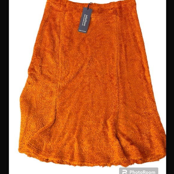 Julie Dorst burnt orange rug skirt - Picture 3 of 6